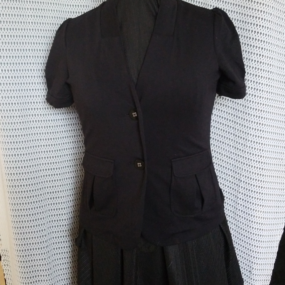 Short jacket.